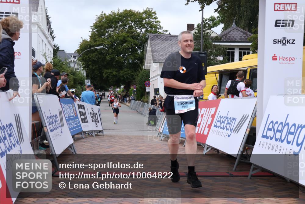 30.08.2026 - Blankeneser Heldenlauf Lena Gebhardt http://msf.ph/oto/10064822 30.08.2026 12:46:53 Ziel 4175, 4315, 4442 meine-sportfotos.de