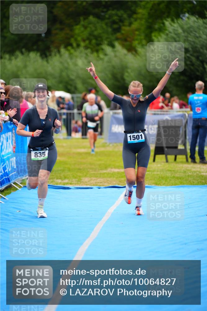 30.08.2026 - Elbe Triathlon Hamburg LAZAROV Photography http://msf.ph/oto/10064827 30.08.2026 12:07:59 Ziel 835, 1095, 1366, 1501 meine-sportfotos.de