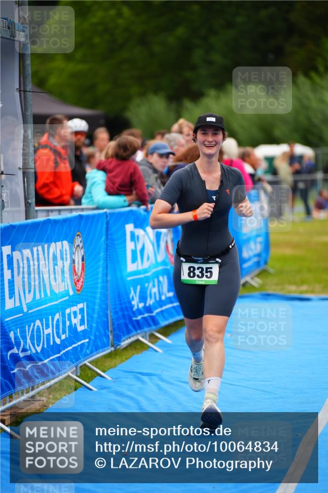30.08.2026 - Elbe Triathlon Hamburg LAZAROV Photography http://msf.ph/oto/10064834 30.08.2026 12:08:00 Ziel 835, 1095, 1366, 1501 meine-sportfotos.de