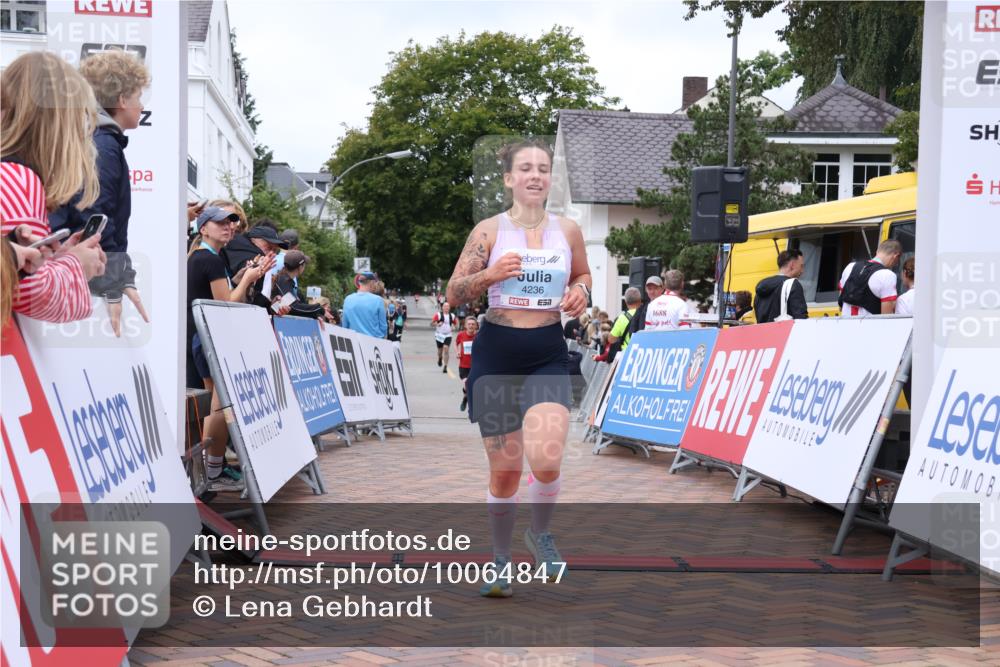 30.08.2026 - Blankeneser Heldenlauf Lena Gebhardt http://msf.ph/oto/10064847 30.08.2026 12:47:01 Ziel 4236, 4315 meine-sportfotos.de