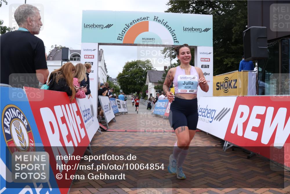 30.08.2026 - Blankeneser Heldenlauf Lena Gebhardt http://msf.ph/oto/10064854 30.08.2026 12:47:03 Ziel 4236 meine-sportfotos.de