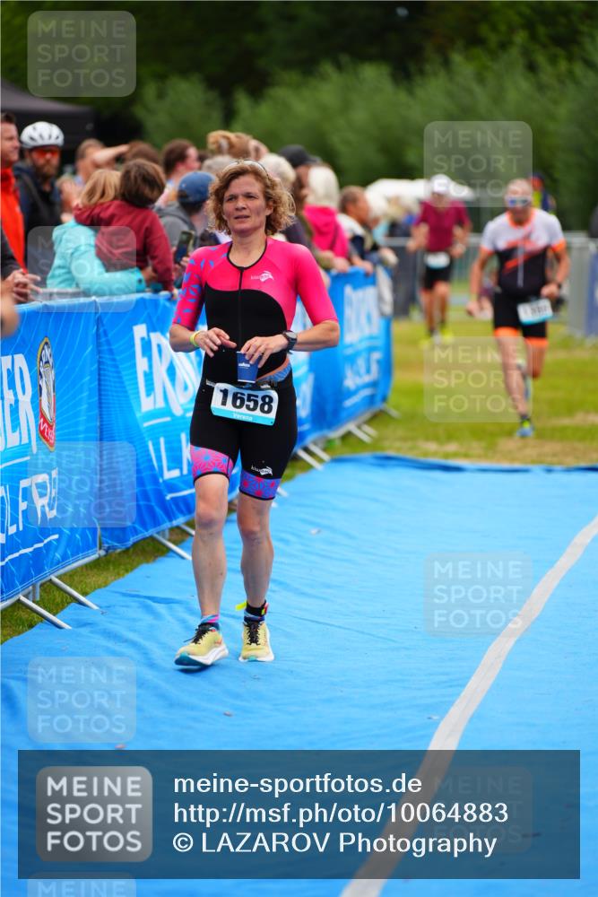 30.08.2026 - Elbe Triathlon Hamburg LAZAROV Photography http://msf.ph/oto/10064883 30.08.2026 12:08:25 Ziel 840, 1355, 1633, 1658 meine-sportfotos.de