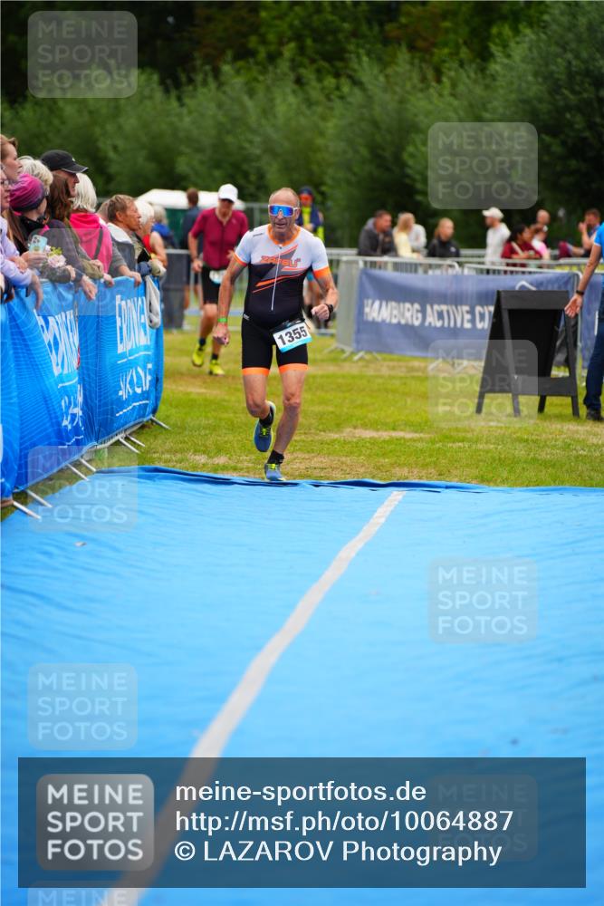 30.08.2026 - Elbe Triathlon Hamburg LAZAROV Photography http://msf.ph/oto/10064887 30.08.2026 12:08:27 Ziel 840, 1355, 1357, 1633, 1658 meine-sportfotos.de