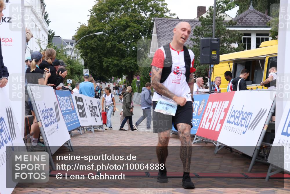 30.08.2026 - Blankeneser Heldenlauf Lena Gebhardt http://msf.ph/oto/10064888 30.08.2026 12:47:13 Ziel 4177, 4384 meine-sportfotos.de