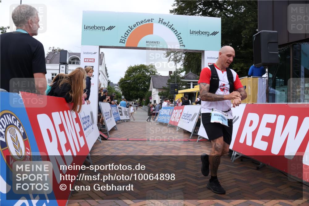 30.08.2026 - Blankeneser Heldenlauf Lena Gebhardt http://msf.ph/oto/10064898 30.08.2026 12:47:14 Ziel 4177, 4384 meine-sportfotos.de
