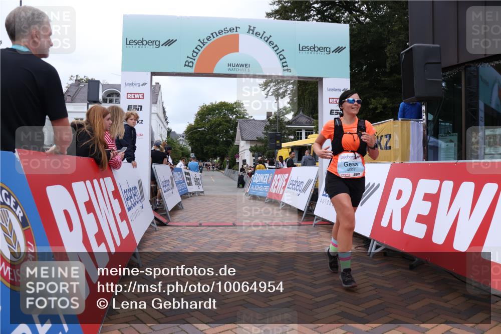 30.08.2026 - Blankeneser Heldenlauf Lena Gebhardt http://msf.ph/oto/10064954 30.08.2026 12:47:58 Ziel 4007 meine-sportfotos.de