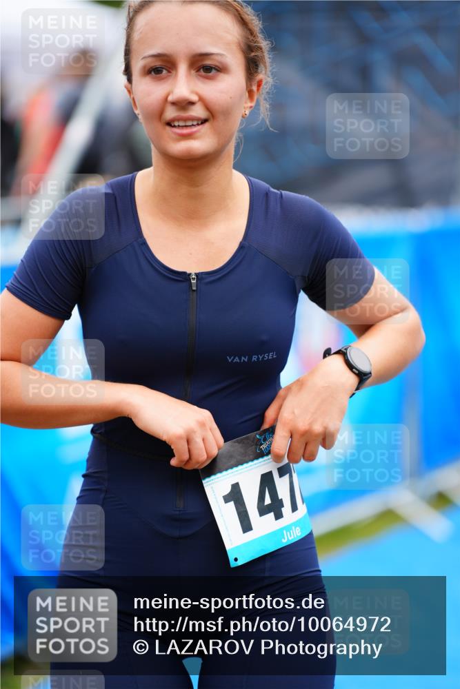 30.08.2026 - Elbe Triathlon Hamburg LAZAROV Photography http://msf.ph/oto/10064972 30.08.2026 12:09:09 Ziel 1664 meine-sportfotos.de