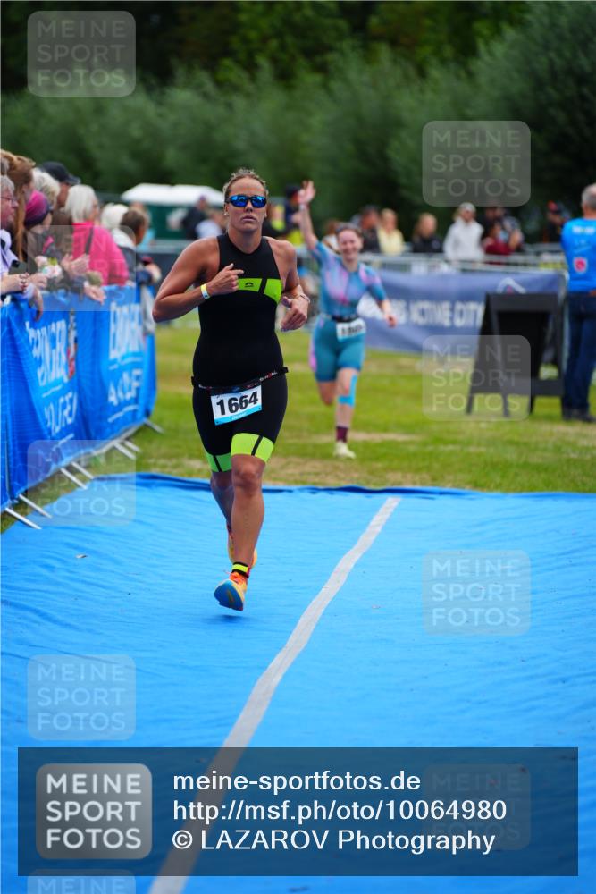 30.08.2026 - Elbe Triathlon Hamburg LAZAROV Photography http://msf.ph/oto/10064980 30.08.2026 12:09:15 Ziel 1505, 1664 meine-sportfotos.de