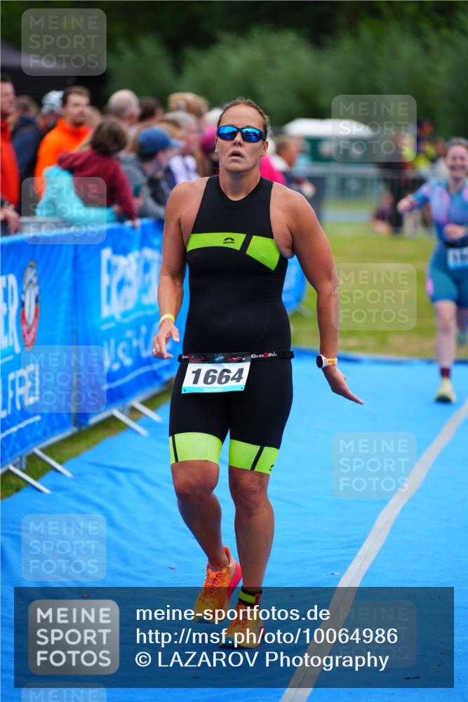 30.08.2026 - Elbe Triathlon Hamburg LAZAROV Photography http://msf.ph/oto/10064986 30.08.2026 12:09:17 Ziel 1505, 1664 meine-sportfotos.de