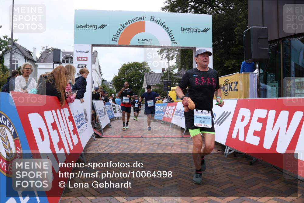 30.08.2026 - Blankeneser Heldenlauf Lena Gebhardt http://msf.ph/oto/10064998 30.08.2026 12:48:26 Ziel 4005, 4006, 4014, 4146, 4344 meine-sportfotos.de