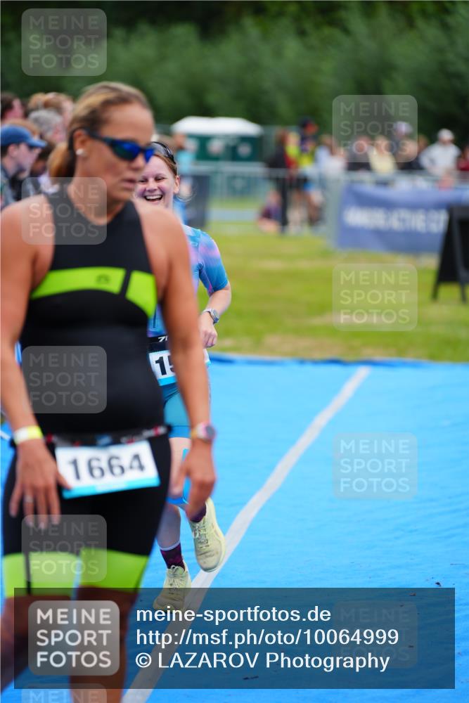 30.08.2026 - Elbe Triathlon Hamburg LAZAROV Photography http://msf.ph/oto/10064999 30.08.2026 12:09:19 Ziel 1505, 1664 meine-sportfotos.de