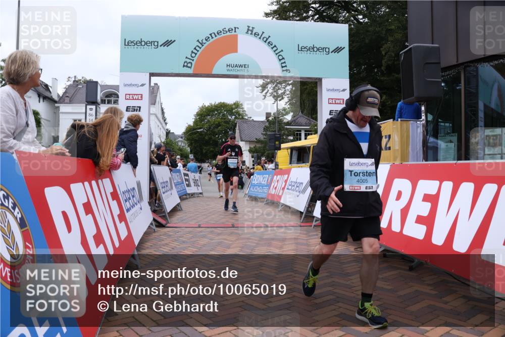 30.08.2026 - Blankeneser Heldenlauf Lena Gebhardt http://msf.ph/oto/10065019 30.08.2026 12:48:31 Ziel 4005, 4014, 4146, 4197, 4344, 4368, 4369 meine-sportfotos.de