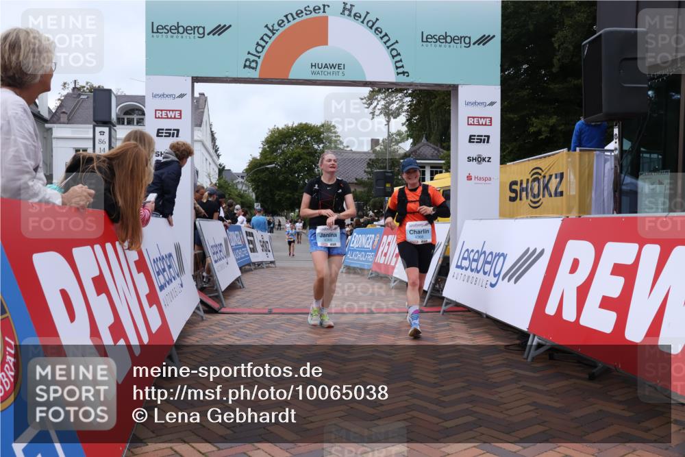 30.08.2026 - Blankeneser Heldenlauf Lena Gebhardt http://msf.ph/oto/10065038 30.08.2026 12:48:35 Ziel 4005, 4014, 4146, 4197, 4368, 4369 meine-sportfotos.de