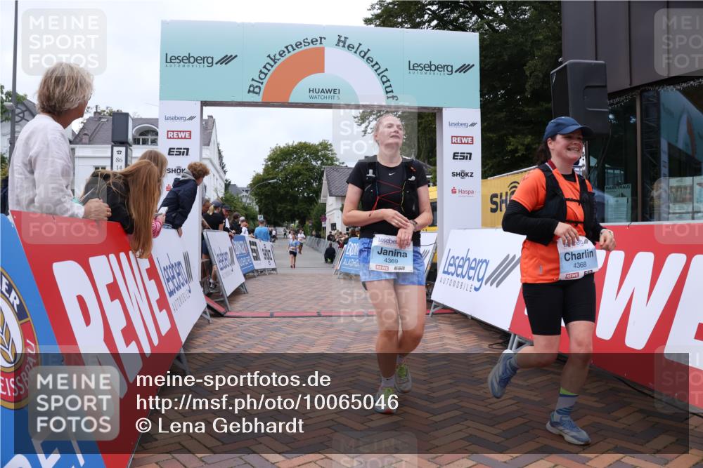 30.08.2026 - Blankeneser Heldenlauf Lena Gebhardt http://msf.ph/oto/10065046 30.08.2026 12:48:36 Ziel 4005, 4197, 4368, 4369 meine-sportfotos.de
