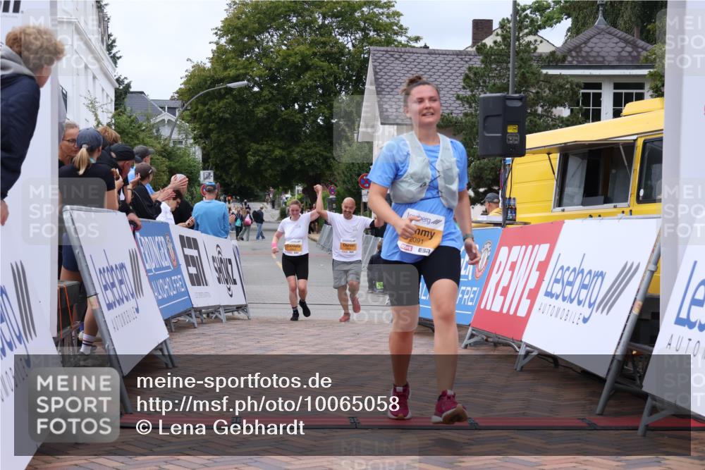 30.08.2026 - Blankeneser Heldenlauf Lena Gebhardt http://msf.ph/oto/10065058 30.08.2026 12:48:44 Ziel 2001, 2002, 2091 meine-sportfotos.de