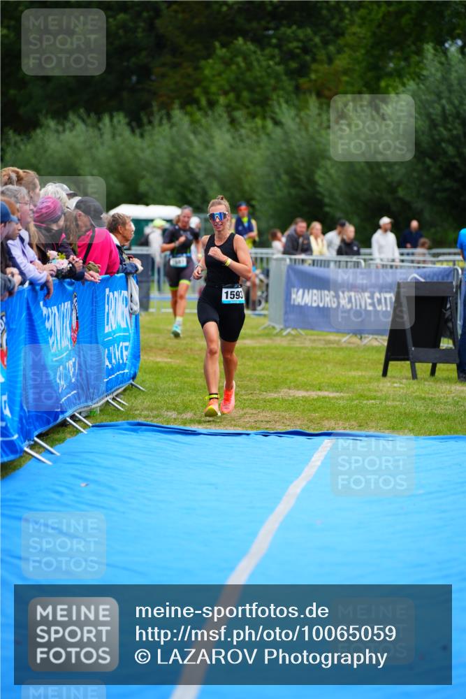 30.08.2026 - Elbe Triathlon Hamburg LAZAROV Photography http://msf.ph/oto/10065059 30.08.2026 12:09:54 Ziel 1593, 1687 meine-sportfotos.de