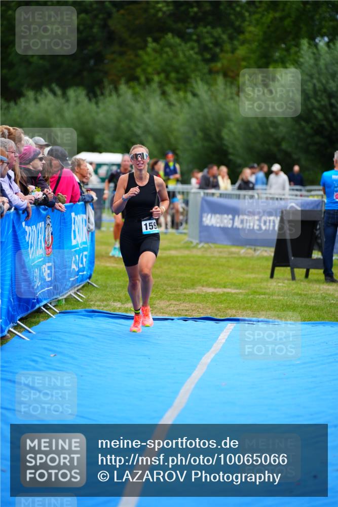 30.08.2026 - Elbe Triathlon Hamburg LAZAROV Photography http://msf.ph/oto/10065066 30.08.2026 12:09:55 Ziel 1593, 1687 meine-sportfotos.de