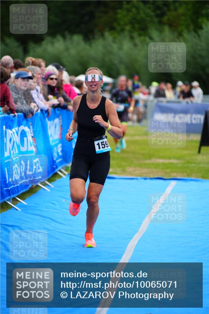 30.08.2026 - Elbe Triathlon Hamburg LAZAROV Photography http://msf.ph/oto/10065071 30.08.2026 12:09:57 Ziel 1593, 1687 meine-sportfotos.de