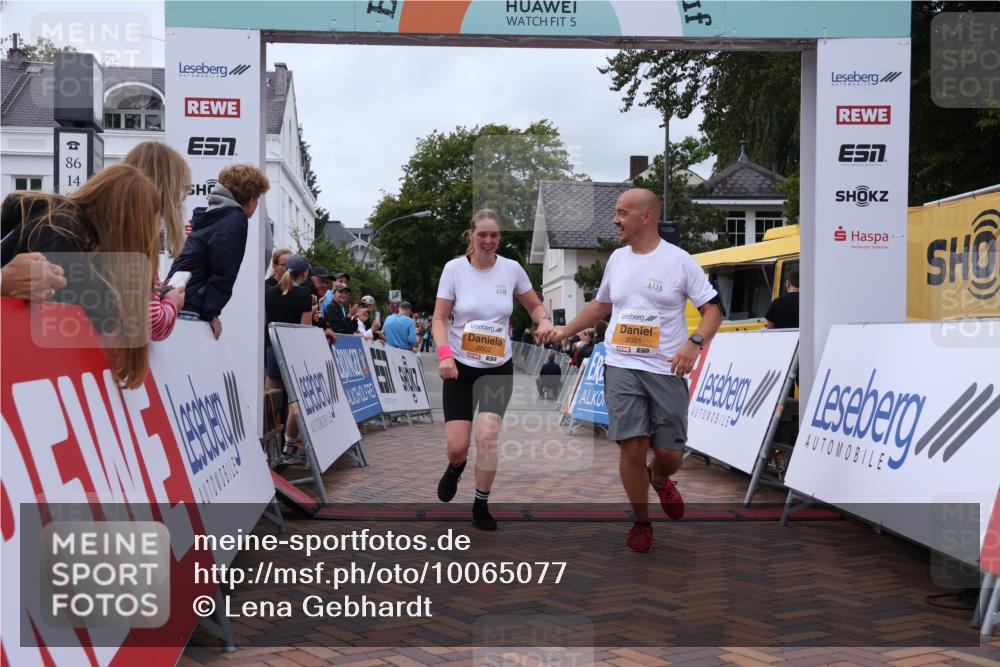 30.08.2026 - Blankeneser Heldenlauf Lena Gebhardt http://msf.ph/oto/10065077 30.08.2026 12:48:48 Ziel 2001, 2002, 2091 meine-sportfotos.de