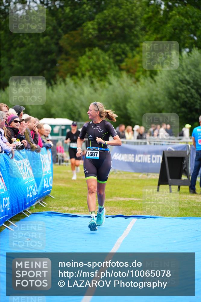 30.08.2026 - Elbe Triathlon Hamburg LAZAROV Photography http://msf.ph/oto/10065078 30.08.2026 12:10:00 Ziel 1515, 1593, 1687 meine-sportfotos.de