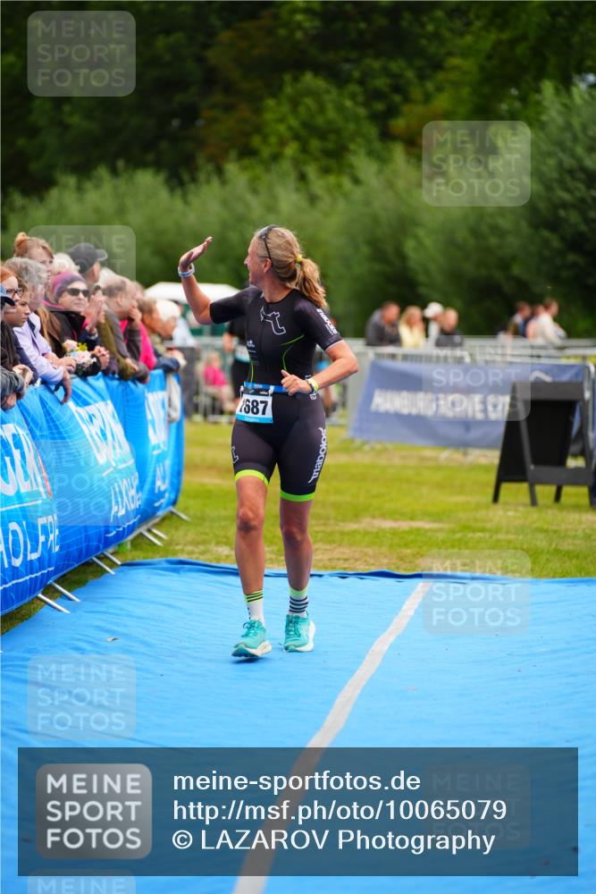 30.08.2026 - Elbe Triathlon Hamburg LAZAROV Photography http://msf.ph/oto/10065079 30.08.2026 12:10:01 Ziel 1515, 1593, 1687 meine-sportfotos.de