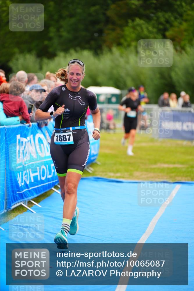 30.08.2026 - Elbe Triathlon Hamburg LAZAROV Photography http://msf.ph/oto/10065087 30.08.2026 12:10:02 Ziel 1515, 1687 meine-sportfotos.de