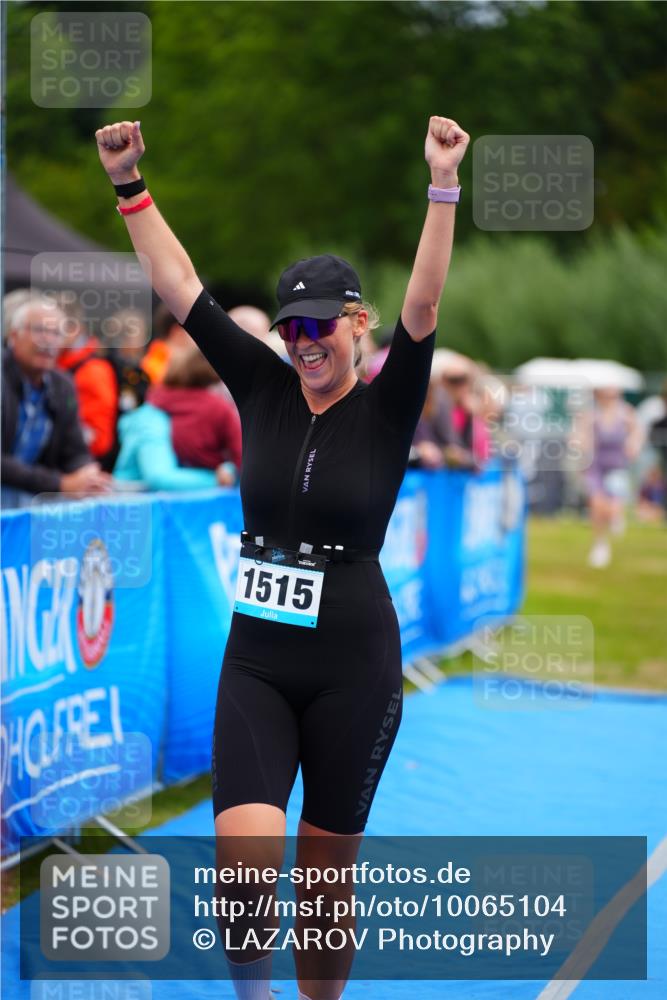 30.08.2026 - Elbe Triathlon Hamburg LAZAROV Photography http://msf.ph/oto/10065104 30.08.2026 12:10:09 Ziel 1515, 1626 meine-sportfotos.de