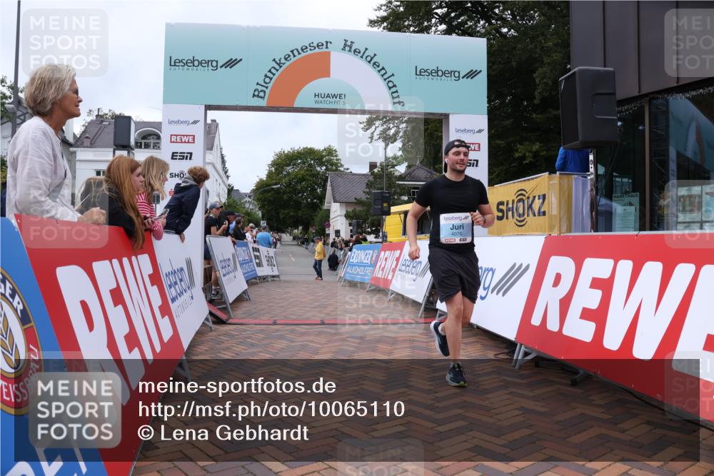 30.08.2026 - Blankeneser Heldenlauf Lena Gebhardt http://msf.ph/oto/10065110 30.08.2026 12:48:55 Ziel 2001, 2002, 4076 meine-sportfotos.de