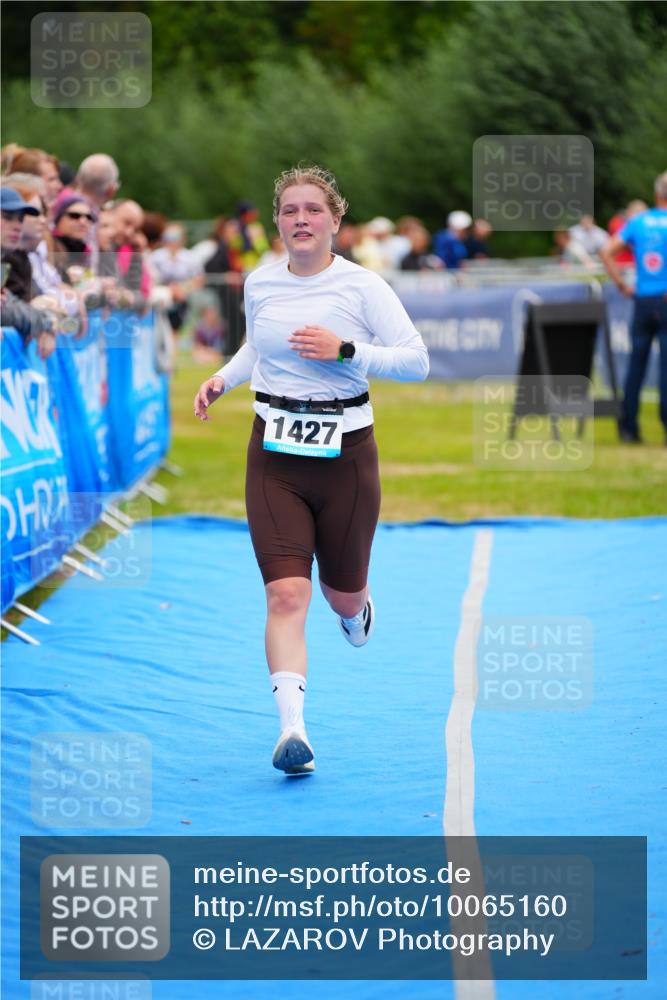 30.08.2026 - Elbe Triathlon Hamburg LAZAROV Photography http://msf.ph/oto/10065160 30.08.2026 12:10:36 Ziel 1427, 1631 meine-sportfotos.de