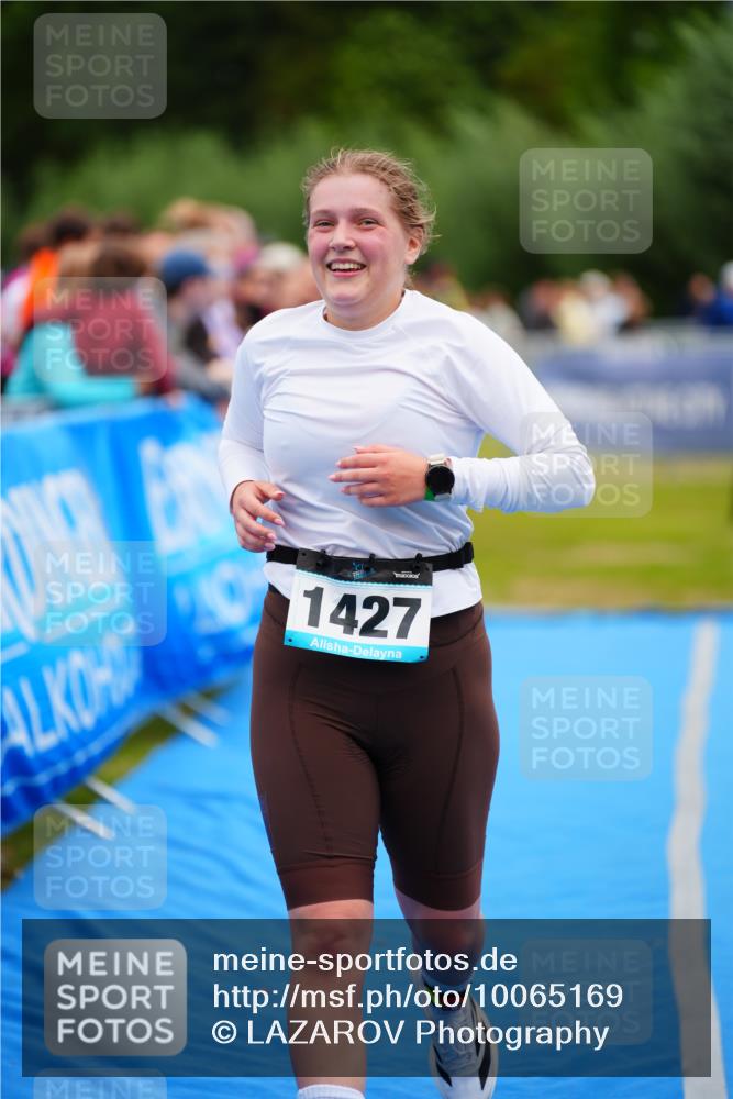 30.08.2026 - Elbe Triathlon Hamburg LAZAROV Photography http://msf.ph/oto/10065169 30.08.2026 12:10:37 Ziel 1427, 1631 meine-sportfotos.de