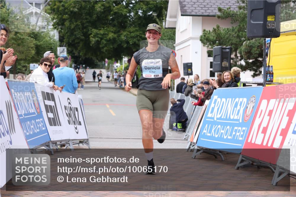 30.08.2026 - Blankeneser Heldenlauf Lena Gebhardt http://msf.ph/oto/10065170 30.08.2026 12:49:52 Ziel 4262, 4311 meine-sportfotos.de