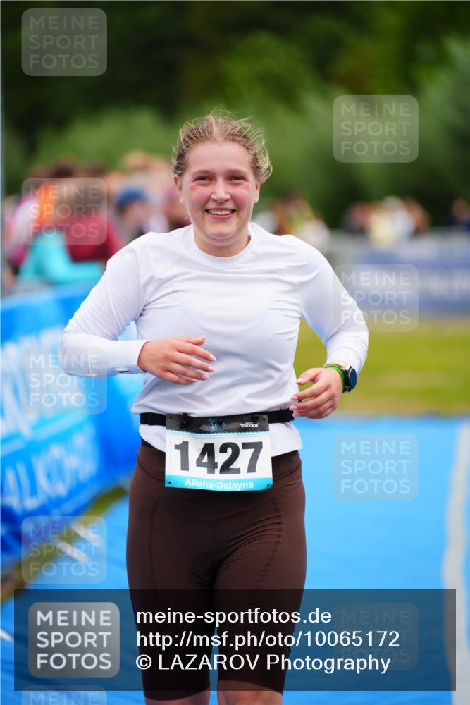 30.08.2026 - Elbe Triathlon Hamburg LAZAROV Photography http://msf.ph/oto/10065172 30.08.2026 12:10:38 Ziel 1427, 1631 meine-sportfotos.de