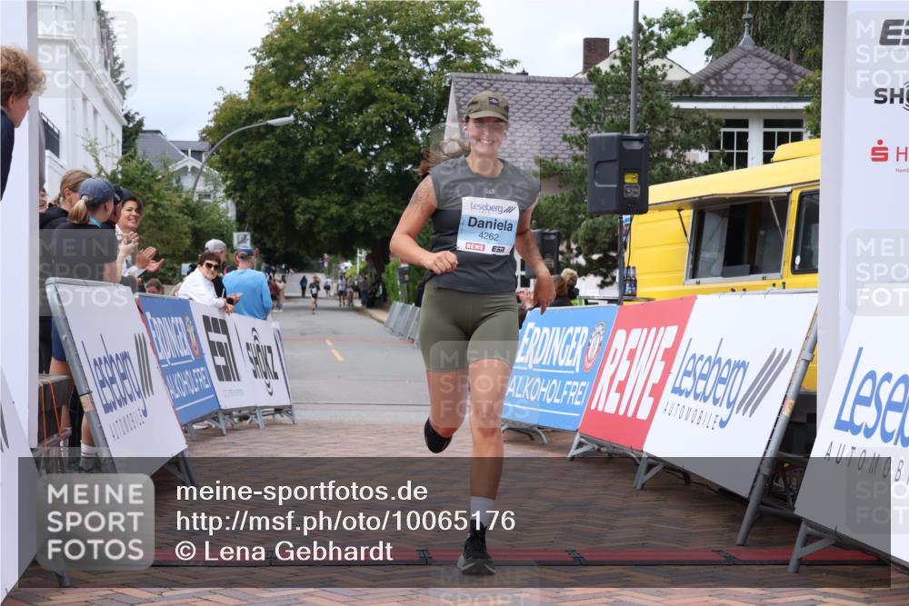30.08.2026 - Blankeneser Heldenlauf Lena Gebhardt http://msf.ph/oto/10065176 30.08.2026 12:49:53 Ziel 4262 meine-sportfotos.de
