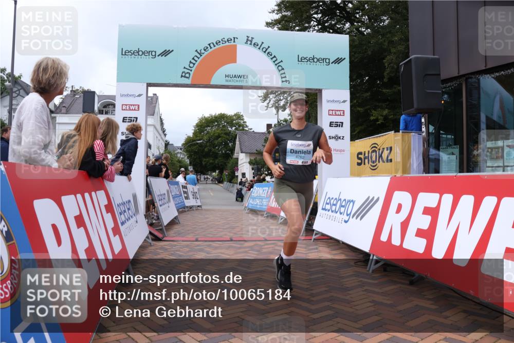 30.08.2026 - Blankeneser Heldenlauf Lena Gebhardt http://msf.ph/oto/10065184 30.08.2026 12:49:54 Ziel 4262 meine-sportfotos.de