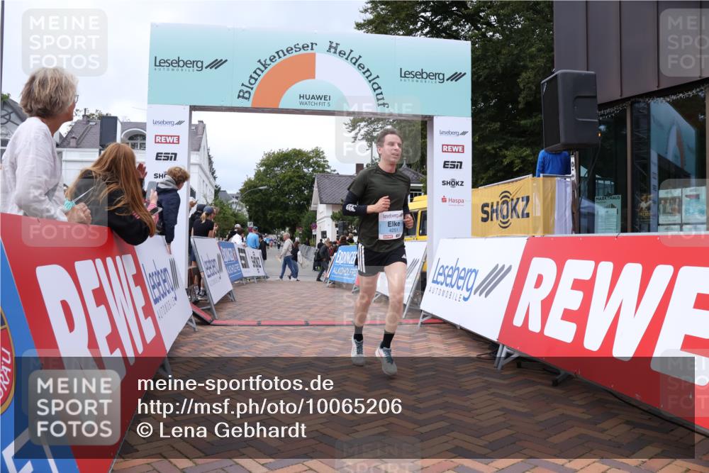 30.08.2026 - Blankeneser Heldenlauf Lena Gebhardt http://msf.ph/oto/10065206 30.08.2026 12:50:17 Ziel 4251 meine-sportfotos.de