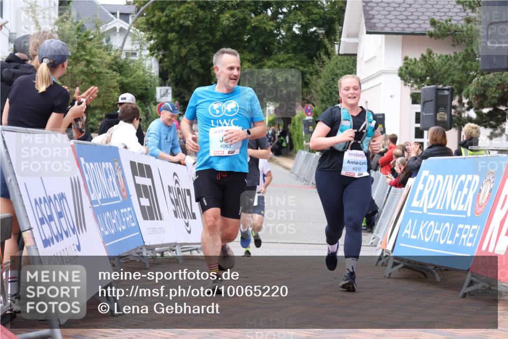 30.08.2026 - Blankeneser Heldenlauf Lena Gebhardt http://msf.ph/oto/10065220 30.08.2026 12:50:33 Ziel 4010, 4063, 4156 meine-sportfotos.de
