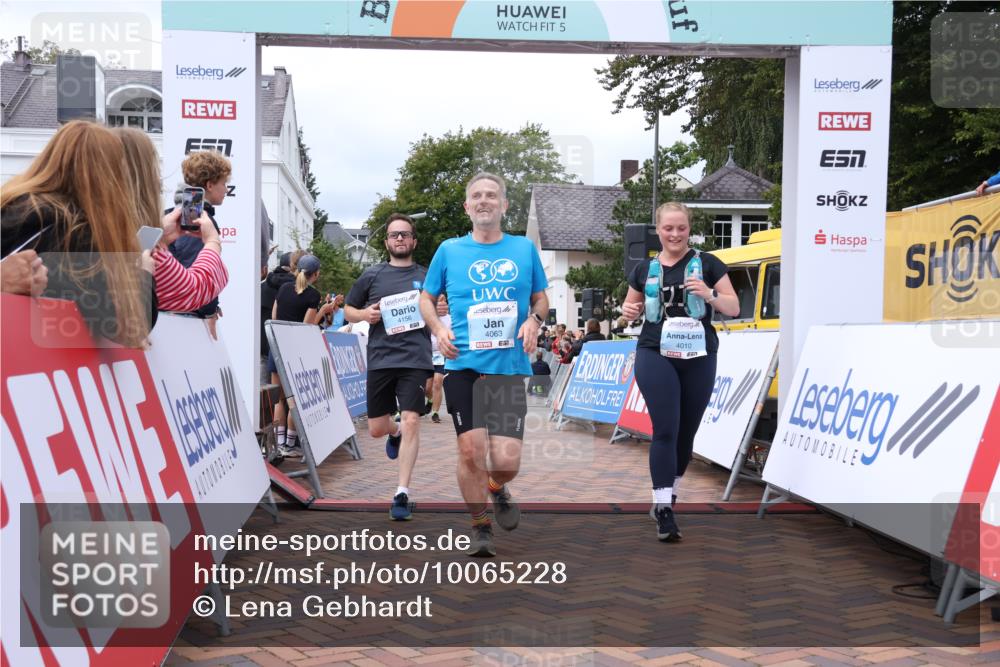 30.08.2026 - Blankeneser Heldenlauf Lena Gebhardt http://msf.ph/oto/10065228 30.08.2026 12:50:35 Ziel 4010, 4063, 4156, 4376 meine-sportfotos.de