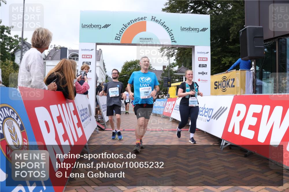 30.08.2026 - Blankeneser Heldenlauf Lena Gebhardt http://msf.ph/oto/10065232 30.08.2026 12:50:36 Ziel 2292, 4010, 4063, 4156, 4376 meine-sportfotos.de
