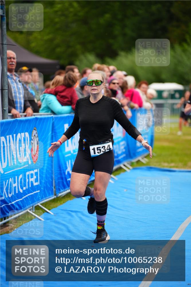 30.08.2026 - Elbe Triathlon Hamburg LAZAROV Photography http://msf.ph/oto/10065238 30.08.2026 12:11:14 Ziel 1534, 1576, 1581, 1615 meine-sportfotos.de