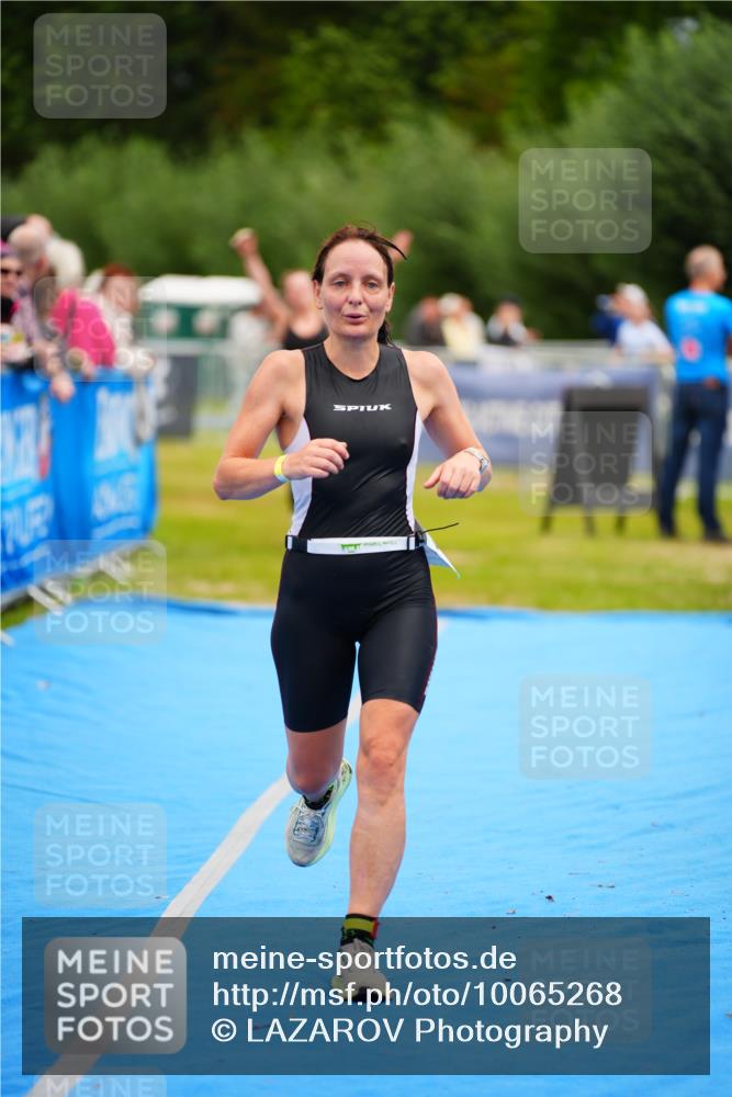 30.08.2026 - Elbe Triathlon Hamburg LAZAROV Photography http://msf.ph/oto/10065268 30.08.2026 12:11:23 Ziel 1547, 1615 meine-sportfotos.de