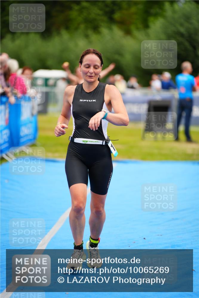 30.08.2026 - Elbe Triathlon Hamburg LAZAROV Photography http://msf.ph/oto/10065269 30.08.2026 12:11:23 Ziel 1547, 1615 meine-sportfotos.de