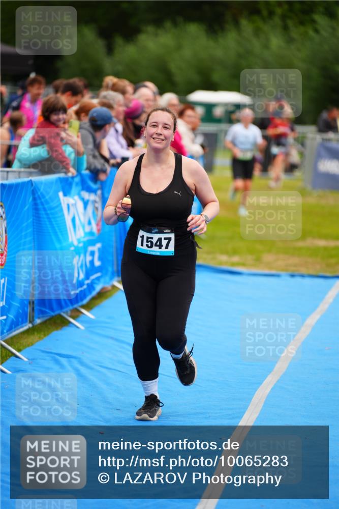 30.08.2026 - Elbe Triathlon Hamburg LAZAROV Photography http://msf.ph/oto/10065283 30.08.2026 12:11:27 Ziel 893, 1547 meine-sportfotos.de