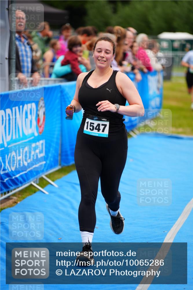 30.08.2026 - Elbe Triathlon Hamburg LAZAROV Photography http://msf.ph/oto/10065286 30.08.2026 12:11:28 Ziel 893, 1547, 1654 meine-sportfotos.de