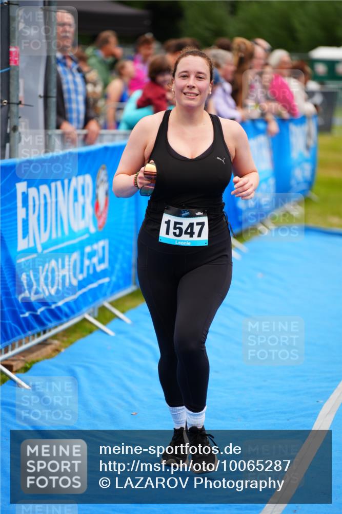30.08.2026 - Elbe Triathlon Hamburg LAZAROV Photography http://msf.ph/oto/10065287 30.08.2026 12:11:28 Ziel 893, 1547, 1654 meine-sportfotos.de
