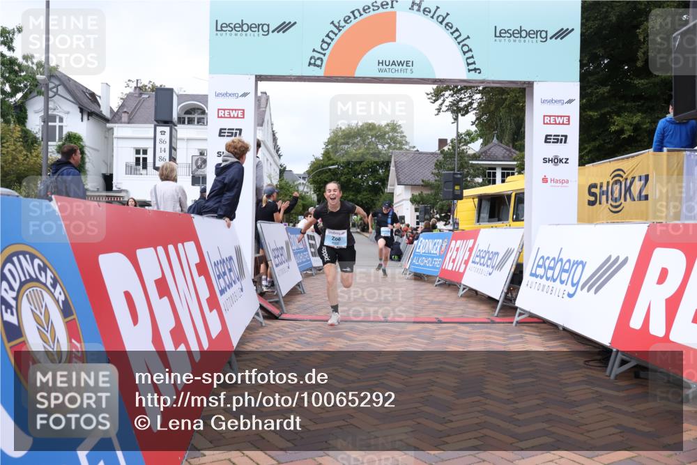 30.08.2026 - Blankeneser Heldenlauf Lena Gebhardt http://msf.ph/oto/10065292 30.08.2026 12:50:59 Ziel 4002, 4417 meine-sportfotos.de