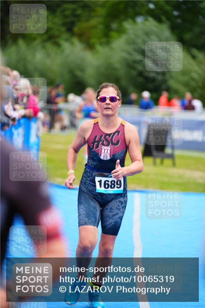 30.08.2026 - Elbe Triathlon Hamburg LAZAROV Photography http://msf.ph/oto/10065319 30.08.2026 12:11:41 Ziel 1583, 1689 meine-sportfotos.de