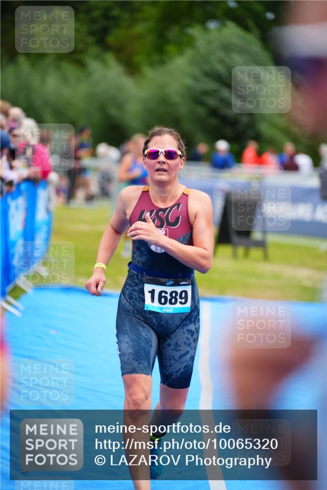 30.08.2026 - Elbe Triathlon Hamburg LAZAROV Photography http://msf.ph/oto/10065320 30.08.2026 12:11:41 Ziel 1583, 1689 meine-sportfotos.de