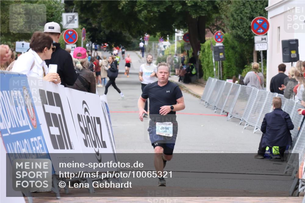 30.08.2026 - Blankeneser Heldenlauf Lena Gebhardt http://msf.ph/oto/10065321 30.08.2026 12:51:05 Ziel 4002, 4417 meine-sportfotos.de