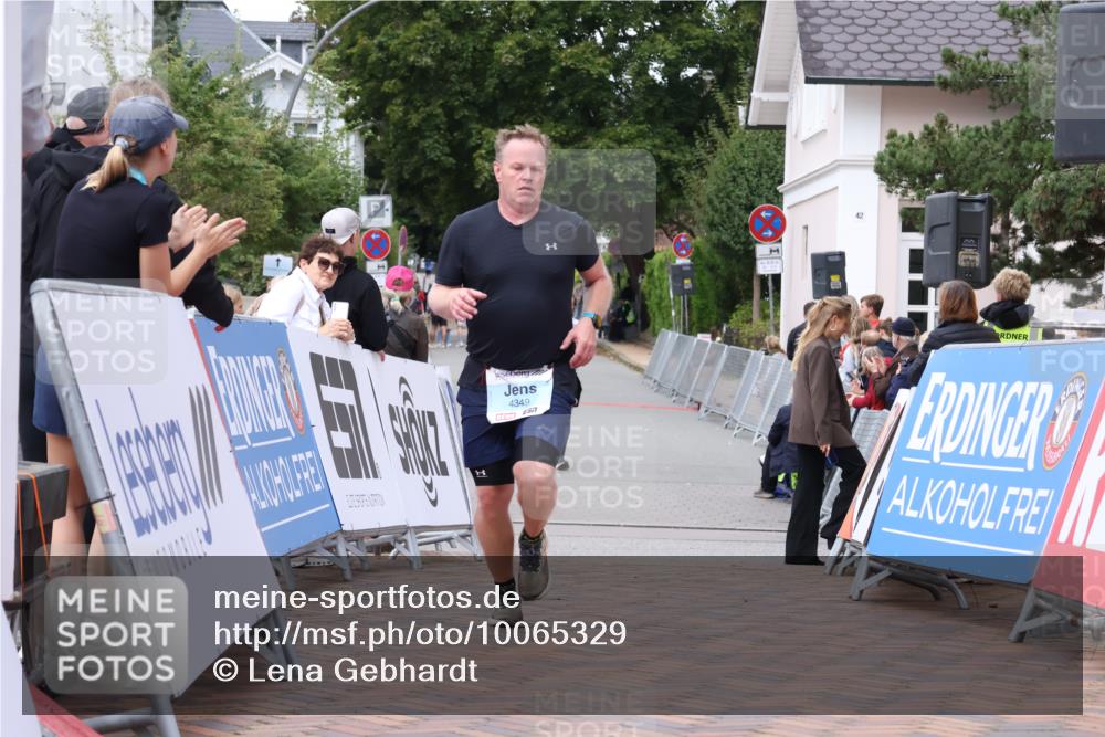30.08.2026 - Blankeneser Heldenlauf Lena Gebhardt http://msf.ph/oto/10065329 30.08.2026 12:51:08 Ziel 4349, 4417 meine-sportfotos.de
