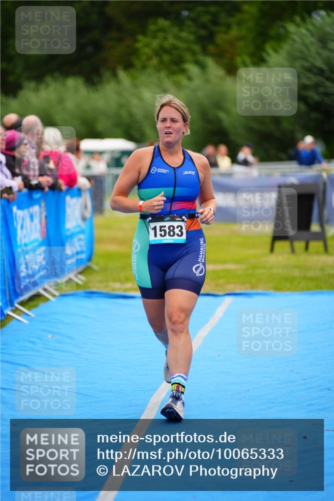 30.08.2026 - Elbe Triathlon Hamburg LAZAROV Photography http://msf.ph/oto/10065333 30.08.2026 12:11:46 Ziel 1583 meine-sportfotos.de